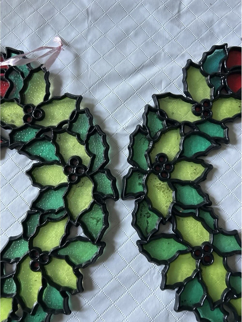 Vintage 1980s Crystalline Christmas Wreath Stain Glass Look Suncatcher